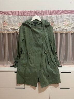 Forever 21 Green Zip Up Hooded Jacket
